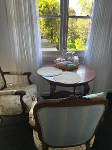 Rainy Hill Retreat - The Cottage - Nearby Attractions