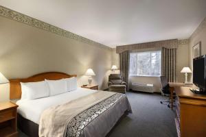 Ramada by Wyndham Olympia - Booking Your Stay