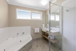 Ramada Resort by Wyndham Phillip Island - Additional Details and Information