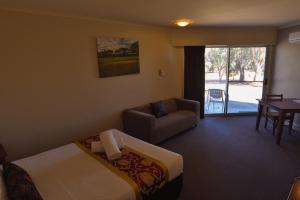 Renmark Country Club - Nearby Attractions