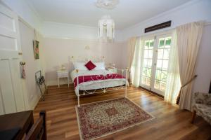 Rosebridge House Bed & Breakfast Adult Retreat - House Rules and Policies