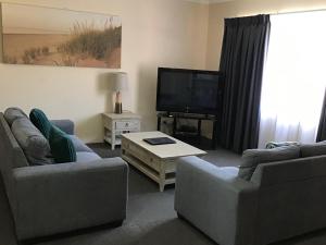 Sandcastles Holiday Apartments - Activities and Attractions