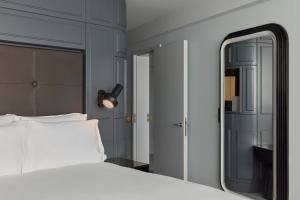 Sea Containers London - Accessibility and Connectivity