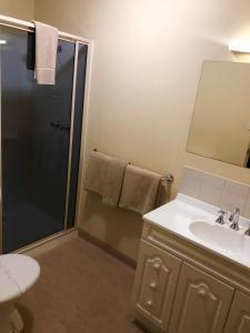 Sheffield Motor Inn - How to Book