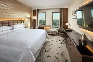 Sheraton Los Angeles San Gabriel - Child and Pet Policies