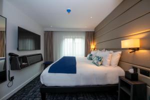 Signature London, The J Marylebone - Common Questions