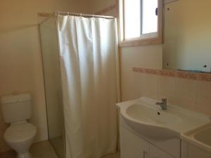 Sonbern Lodge Motel - Dining and Recreation Offerings