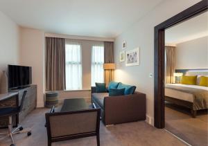 Staybridge Suites London-Vauxhall, an IHG Hotel - Common Questions