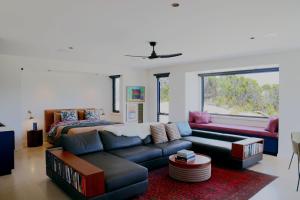 Stony Rise Lodge - Accessibility and Transport