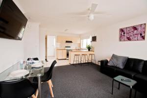 Sunny Shackell - Echuca Moama Holiday Accommodation - Frequently Asked Questions