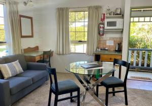 Swansea Cottages & Lodge Suites - Booking Information