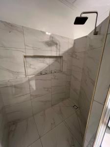 The 155 Ral Ral Avenue Stay - Guest Ratings and Feedback