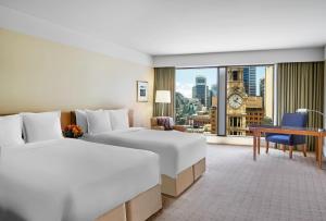 The Fullerton Hotel Sydney - Exploring the Surrounding Area