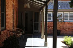 The Houston Wagga - Explore Nearby Attractions