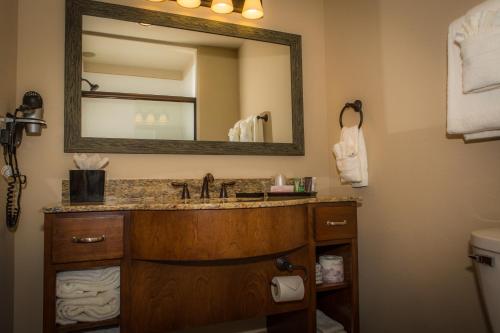 The Lodge at Old Kinderhook - Booking Your Stay