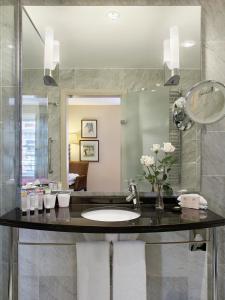 The Mandeville Hotel - Nearby Attractions