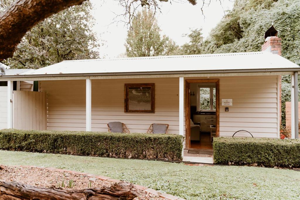 The Mulberry Cottage Review