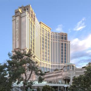The Palazzo at The Venetian Resort Hotel & Casino by Suiteness - Getting to and From the Hotel