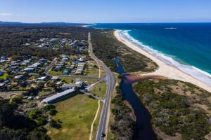 The Surfside Beaumaris - Payment Methods and Languages