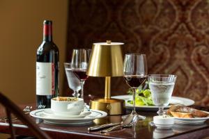 The Weston Hotel - Nearby Attractions