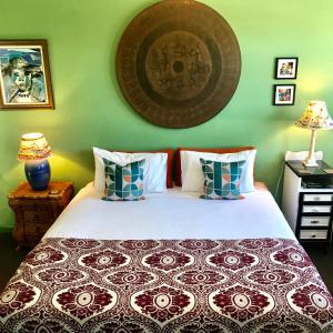 Vine Valley Inn - Parking and Transportation