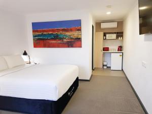 William Macintosh Motor Lodge - Rates and Booking Details