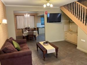 Albury Georgian Motel & Suites - Questions About Your Stay