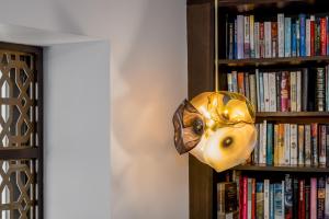 Alto Hotel On Bourke - Common Questions