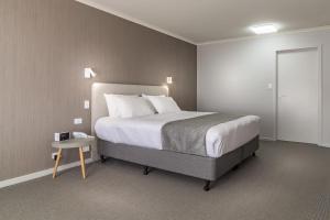 Argosy Motor Inn - Getting to the Inn