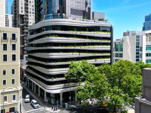 Aspire Melbourne Review - Convenient Transportation