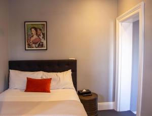 Bayswater Boutique Lodge - Questions About Your Stay