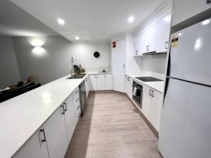 Byron Quarter Apartments - Local Attractions and Activities