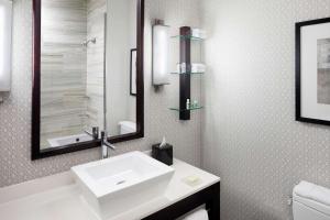 Cambria Hotel White Plains - Downtown - Booking Your Stay