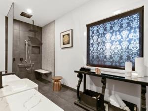 Campania Non Spa Suite - Policies