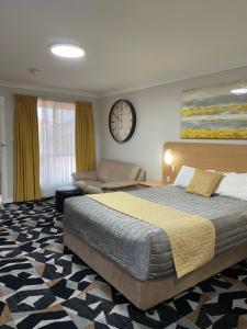 Cattlemans Country Motor Inn & Serviced Apartments - Questions About Your Stay