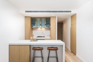 Collins House Apartments by CLLIX - Common Questions