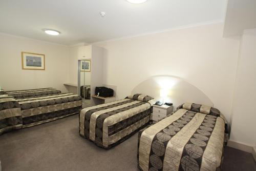 Comfort Inn & Suites Goodearth Perth - Questions About Your Stay
