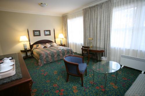 Darcys Hotel - Getting to Darcys Hotel