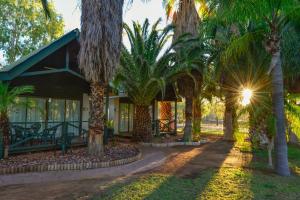 Desert Palms Alice Springs - Frequently Asked Questions