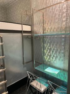 Diamond Capsule Hotel Amsterdam South - Booking and Discounts