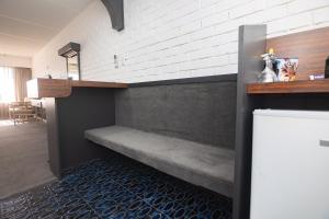 Dog Rock Motel - Nearby Attractions and Activities
