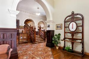 Empire Hotel Queenstown - Safety and Accessibility