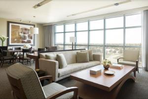Four Seasons Hotel Silicon Valley at East Palo Alto - Booking Your Stay