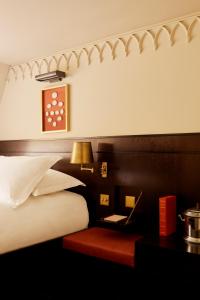 Grand Hotel Bellevue London - Nearby Attractions