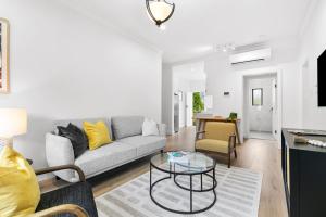 Hamilton Lodge - Questions About Your Stay