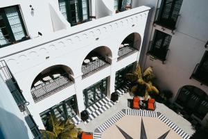 Hotel Californian - Pet-friendly Accommodations