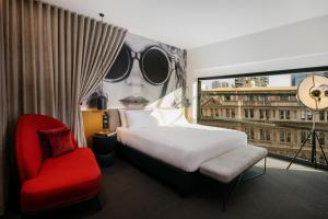 Hotel Indigo Melbourne on Flinders, an IHG Hotel Review - Common Questions