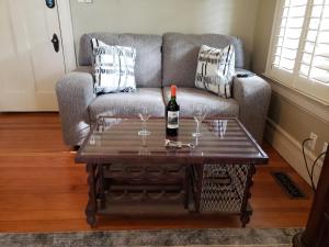 Iron Horse Inn - Booking Your Stay