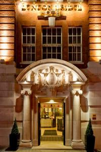 London Bridge Hotel - Common Questions