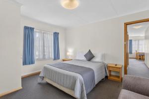 Martin Cash Motel - Questions About Your Stay